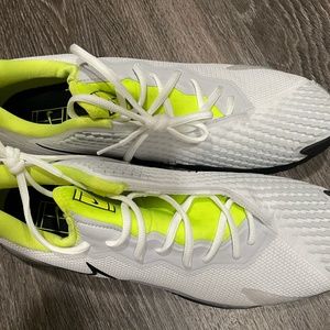 Tennis shoes, Vapor Cage 4